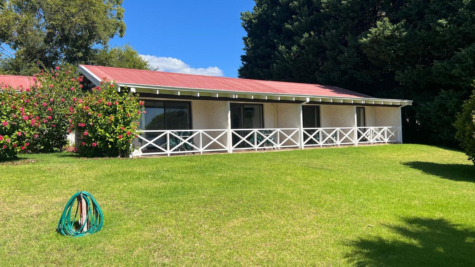Karri Forest Motel Pemberton Exterior foto